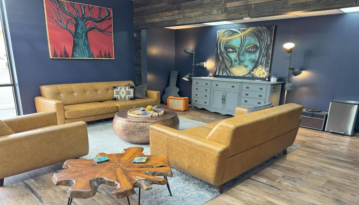 Awkward Recovery - Addiction Treatment Center in Austin