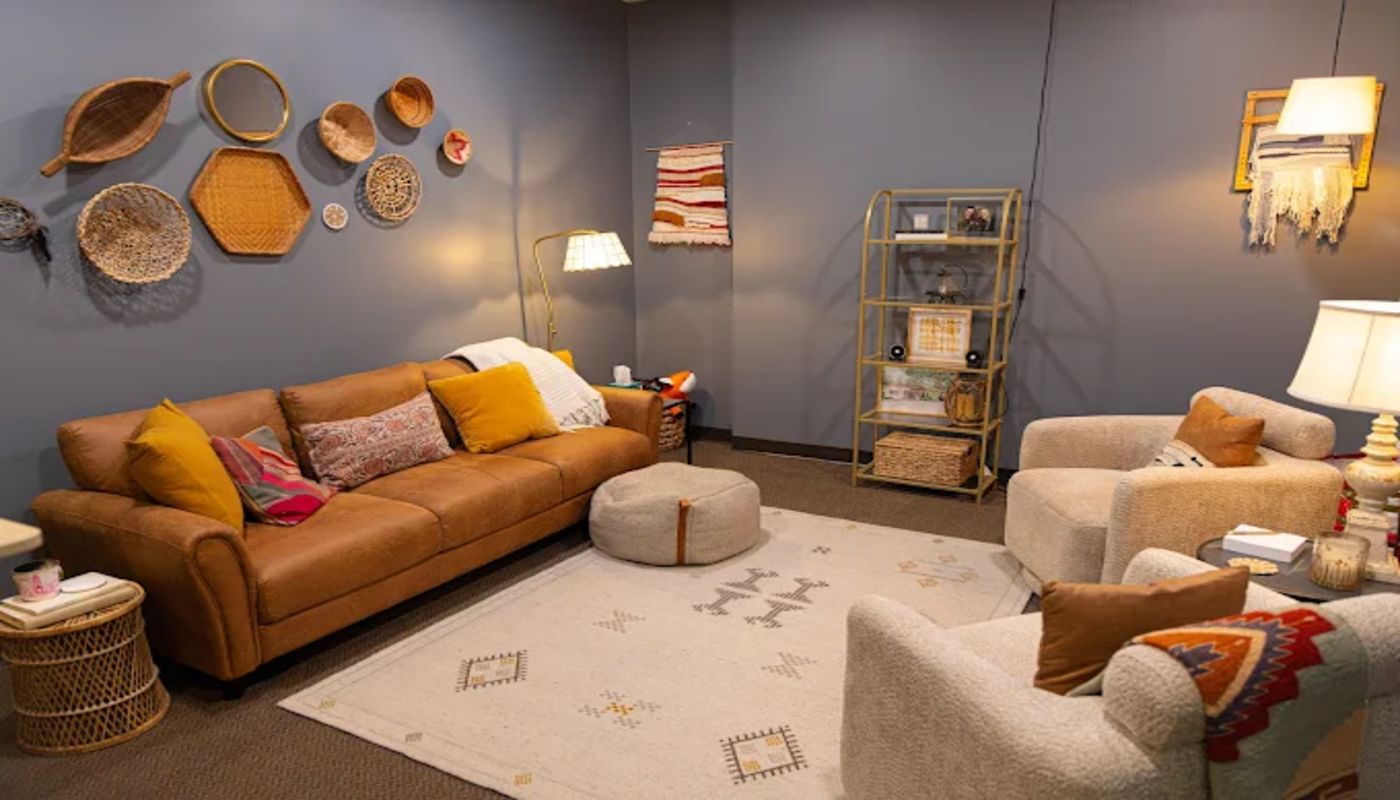 Capstone Wellness Vine + Root Counseling