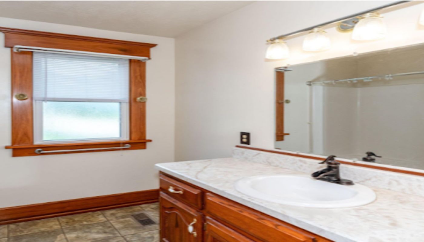 Izzy's House Sidney House