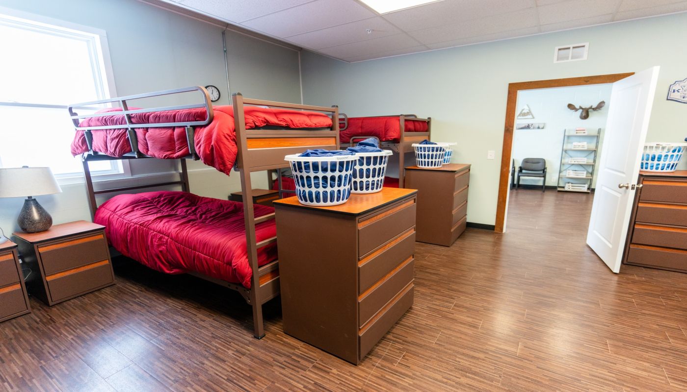 Isaiah House Women's Versailles